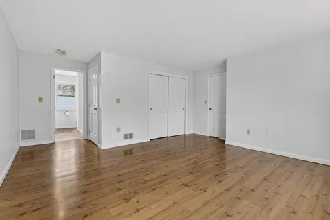 2 Windsor Drive Litchfield NH 03052