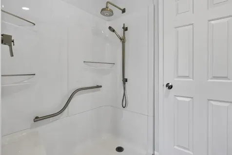 2 Windsor Drive Litchfield NH 03052