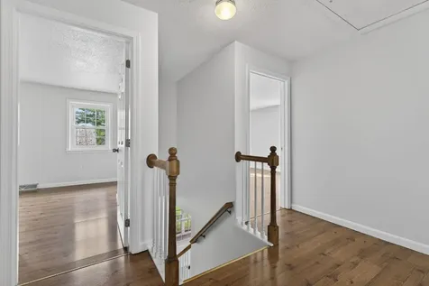 2 Windsor Drive Litchfield NH 03052