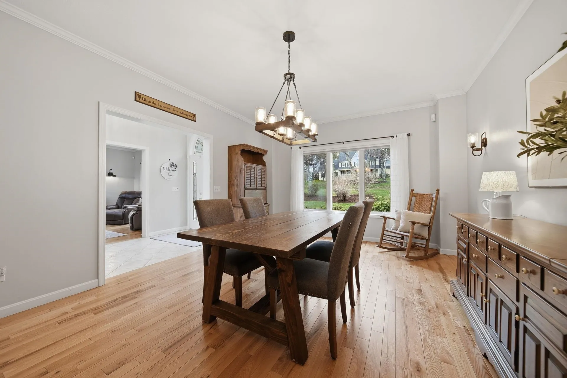 8 Ledgewood Drive Londonderry NH 03053