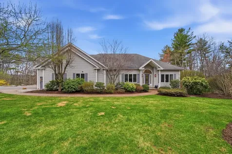 8 Ledgewood Drive Londonderry NH 03053
