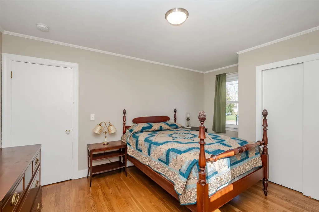 28 Midway Park Somersworth NH 03878