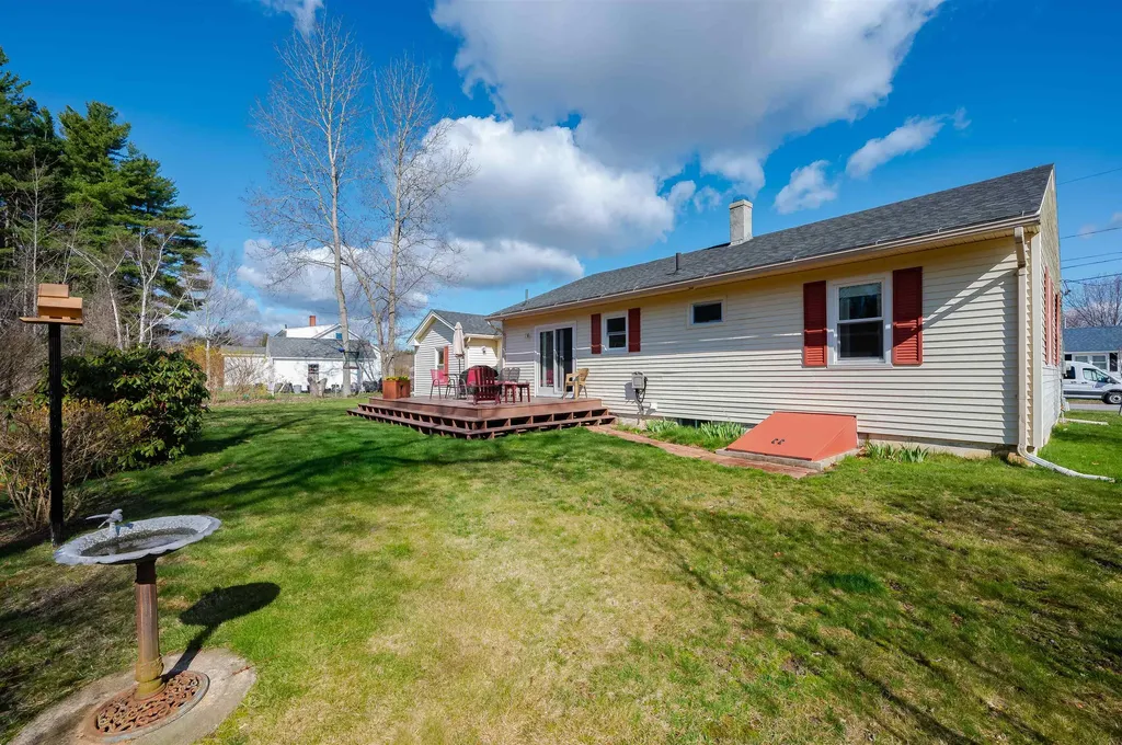 28 Midway Park Somersworth NH 03878
