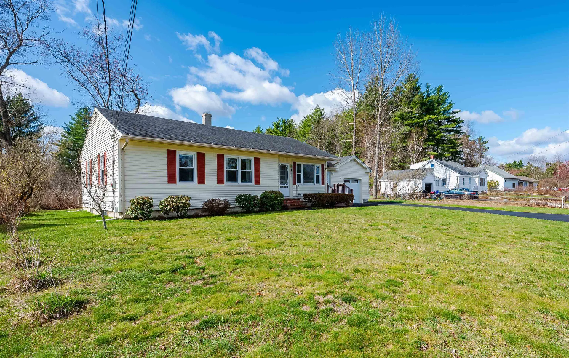 28 Midway Park Somersworth NH 03878