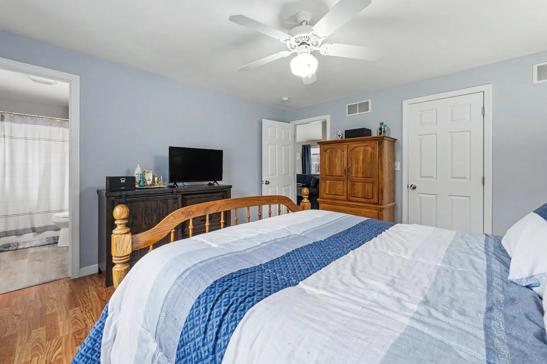 5 Madeleine Court Hudson NH 03051