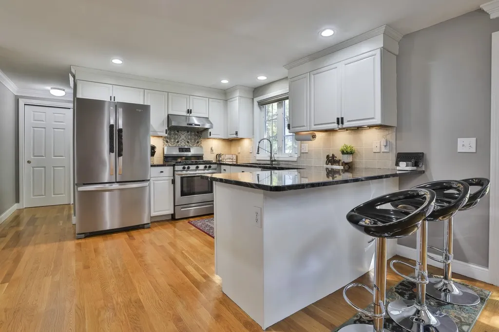 3 Katie Lane Nashua NH 03062-0000