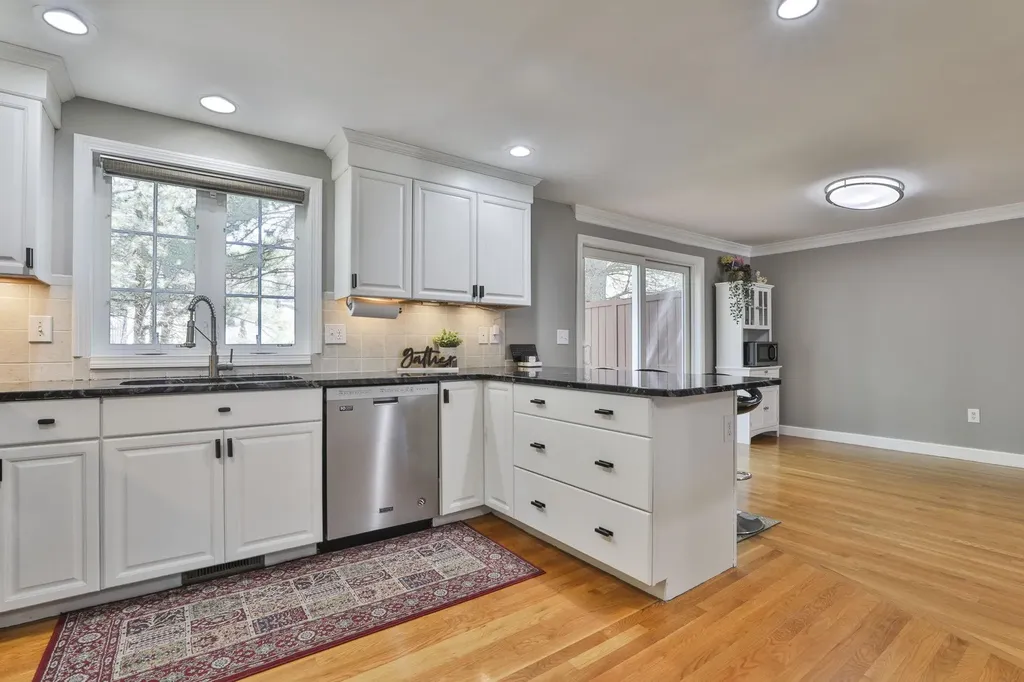 3 Katie Lane Nashua NH 03062-0000