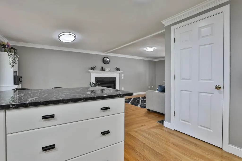 3 Katie Lane Nashua NH 03062-0000