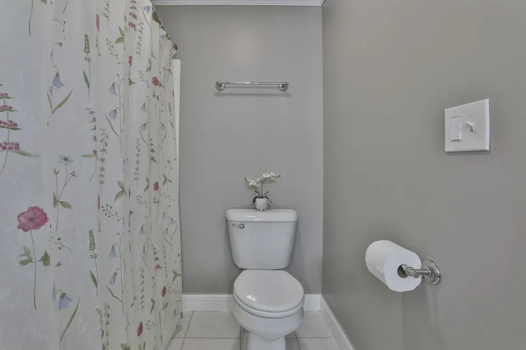 3 Katie Lane Nashua NH 03062-0000