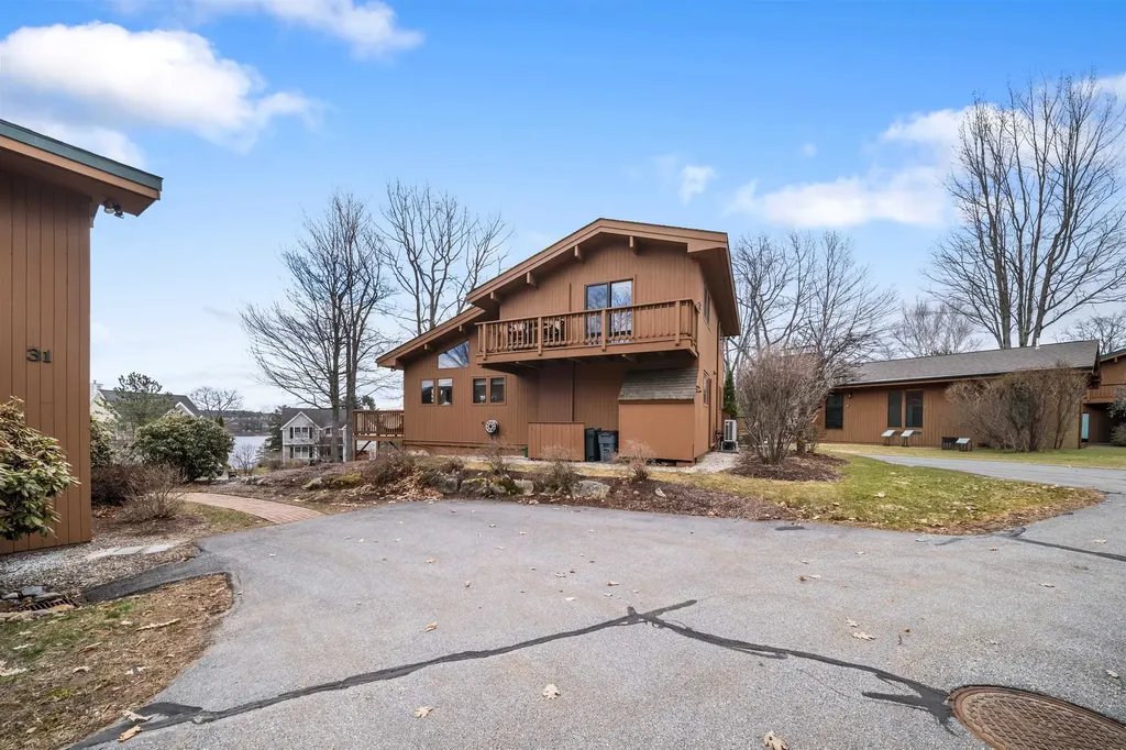 27 Fern Lane Laconia NH 03246