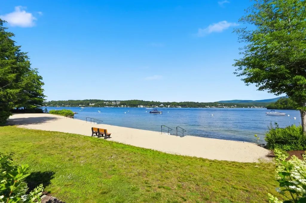27 Fern Lane Laconia NH 03246