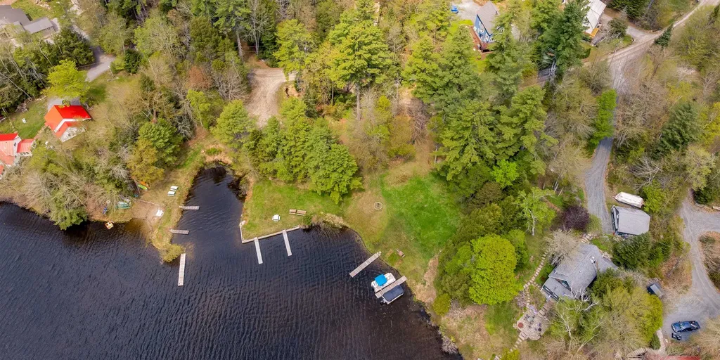 10 Shorewood Estates Road Unity NH 03773