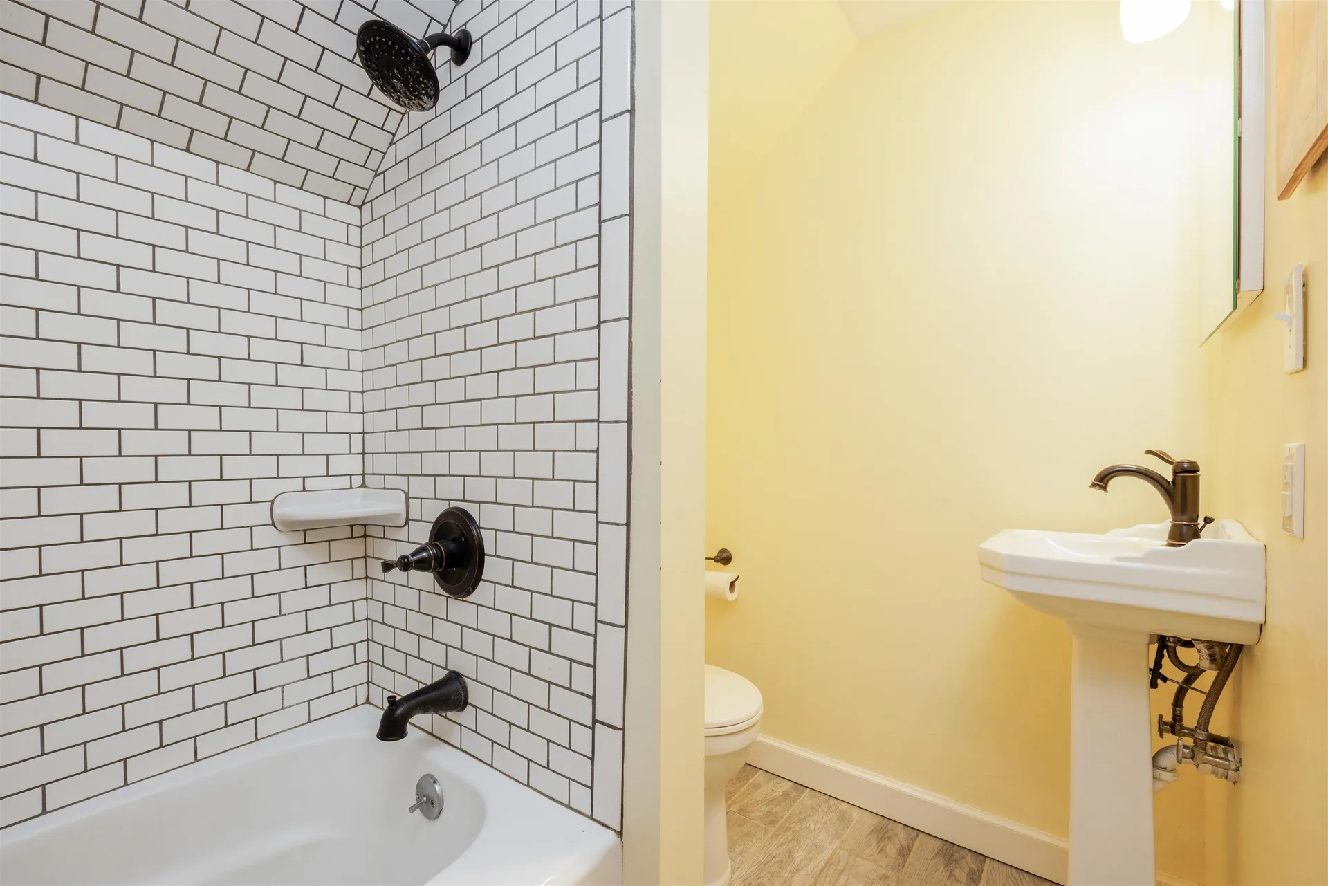 10 Shorewood Estates Road Unity NH 03773