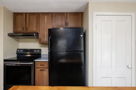 10 Shorewood Estates Road Unity NH 03773