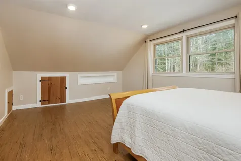 10 Shorewood Estates Road Unity NH 03773