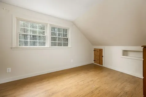 10 Shorewood Estates Road Unity NH 03773