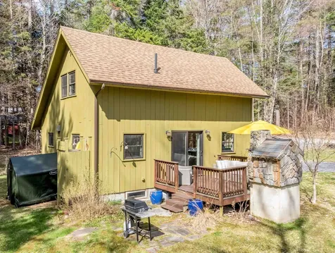 10 Shorewood Estates Road Unity NH 03773