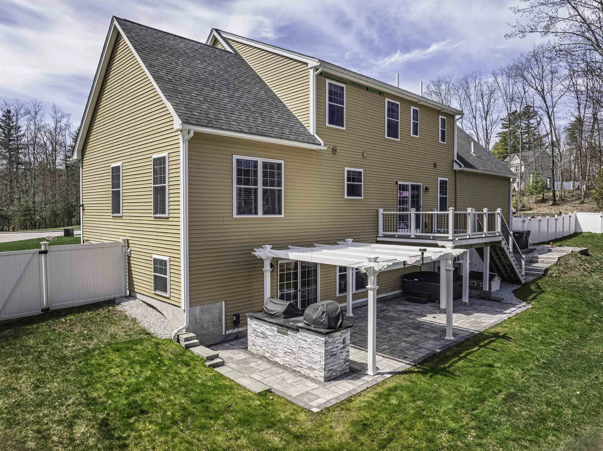 89 Emerald Lane Dover NH 03820