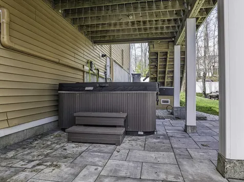 89 Emerald Lane Dover NH 03820