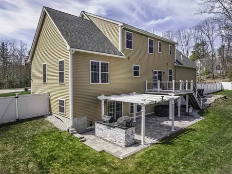 89 Emerald Lane Dover NH 03820