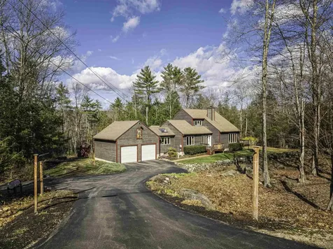 81 Deer Ridge Drive Barrington NH 03825