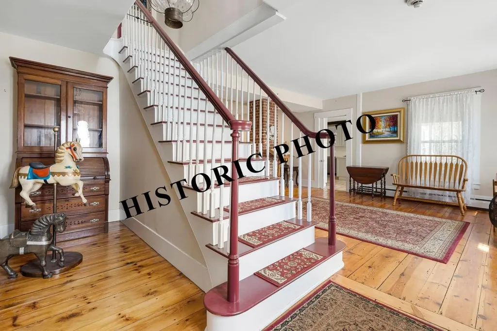 67 Demeritt Avenue Lee NH 03861