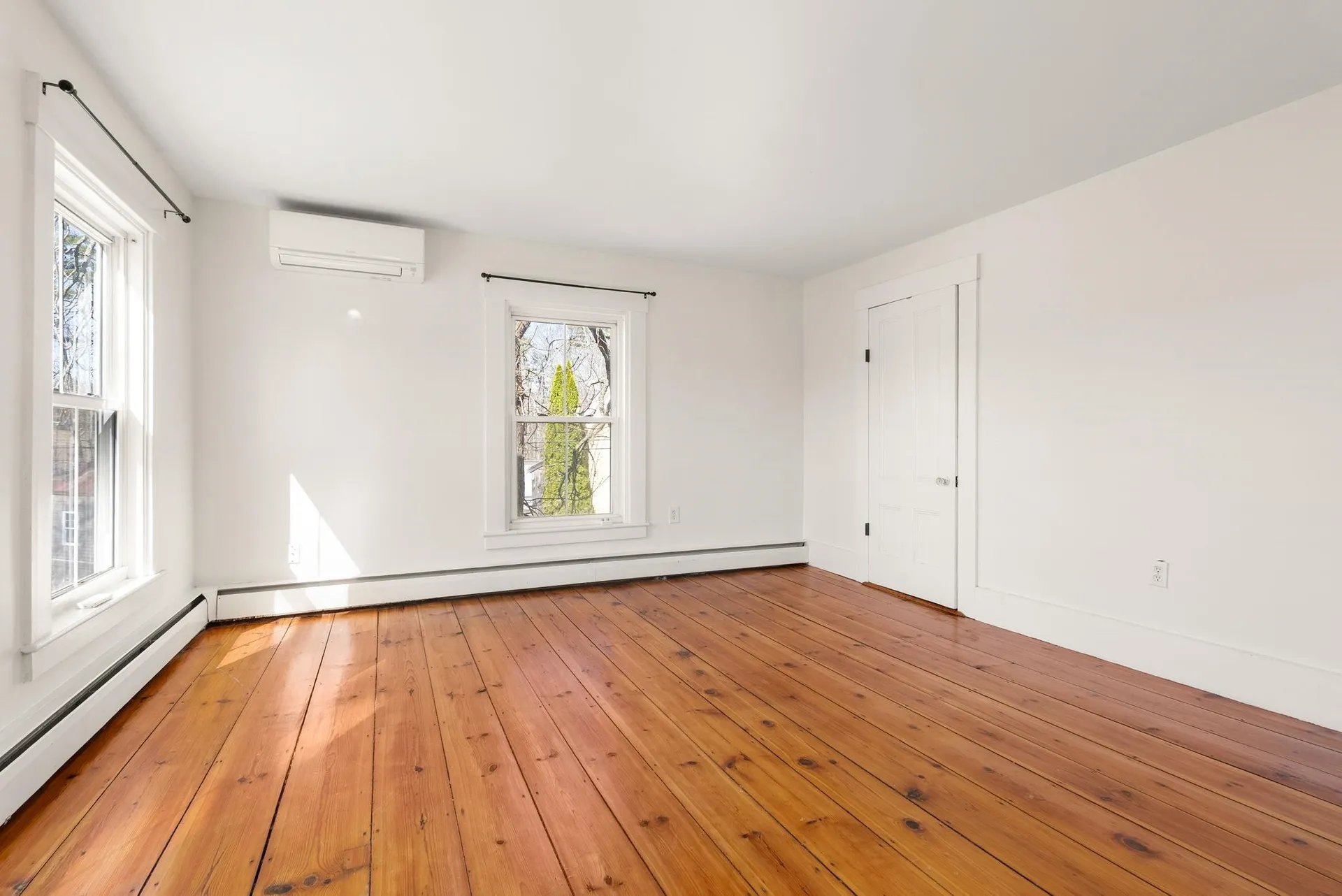 67 Demeritt Avenue Lee NH 03861