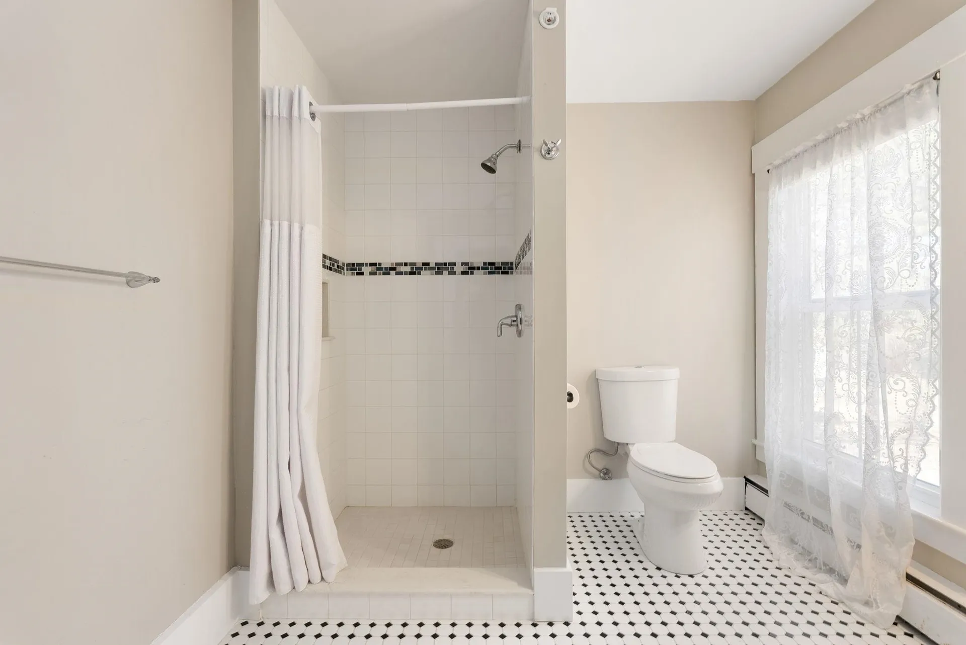 67 Demeritt Avenue Lee NH 03861