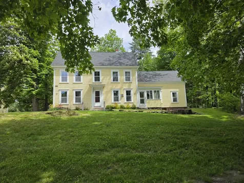 67 Demeritt Avenue Lee NH 03861