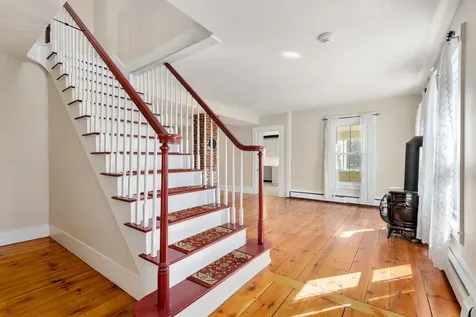 67 Demeritt Avenue Lee NH 03861