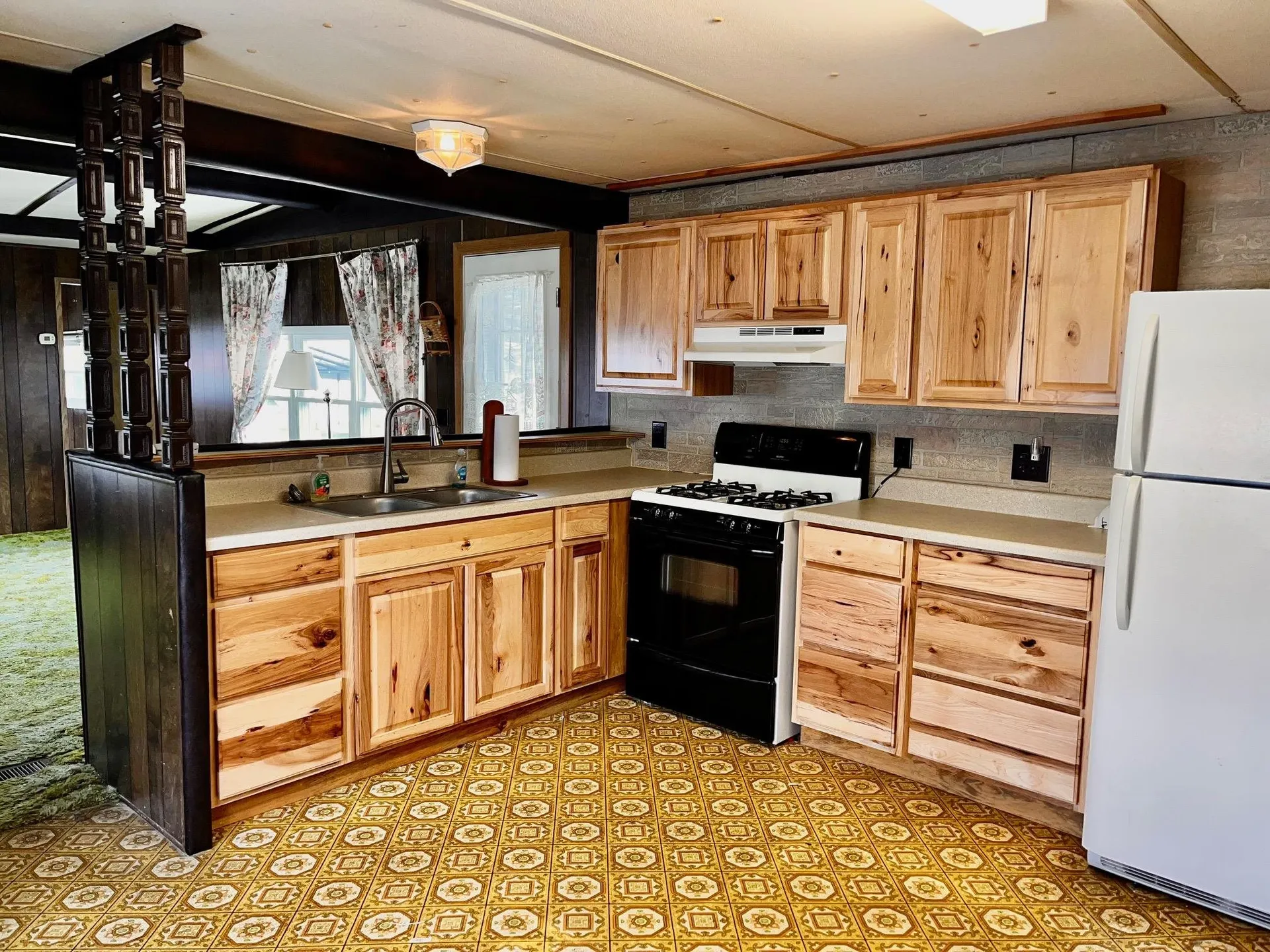 303 Old Lakeshore Road Gilford NH 03249