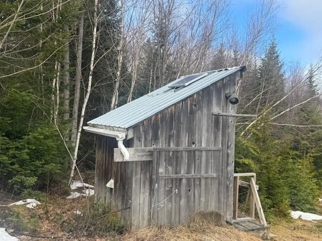 639 Pinnicle Road Newark VT 05871