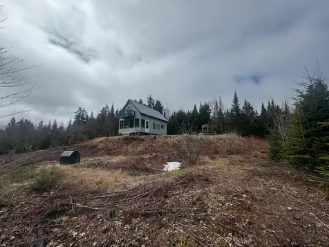 639 Pinnicle Road Newark VT 05871