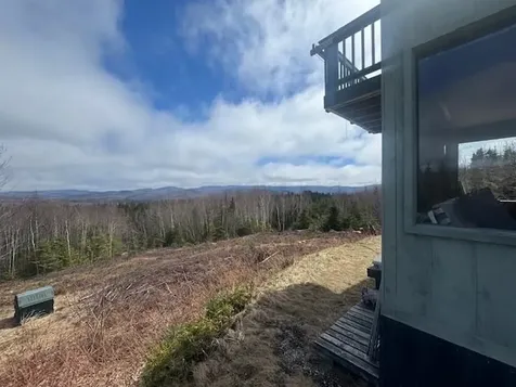 639 Pinnicle Road Newark VT 05871