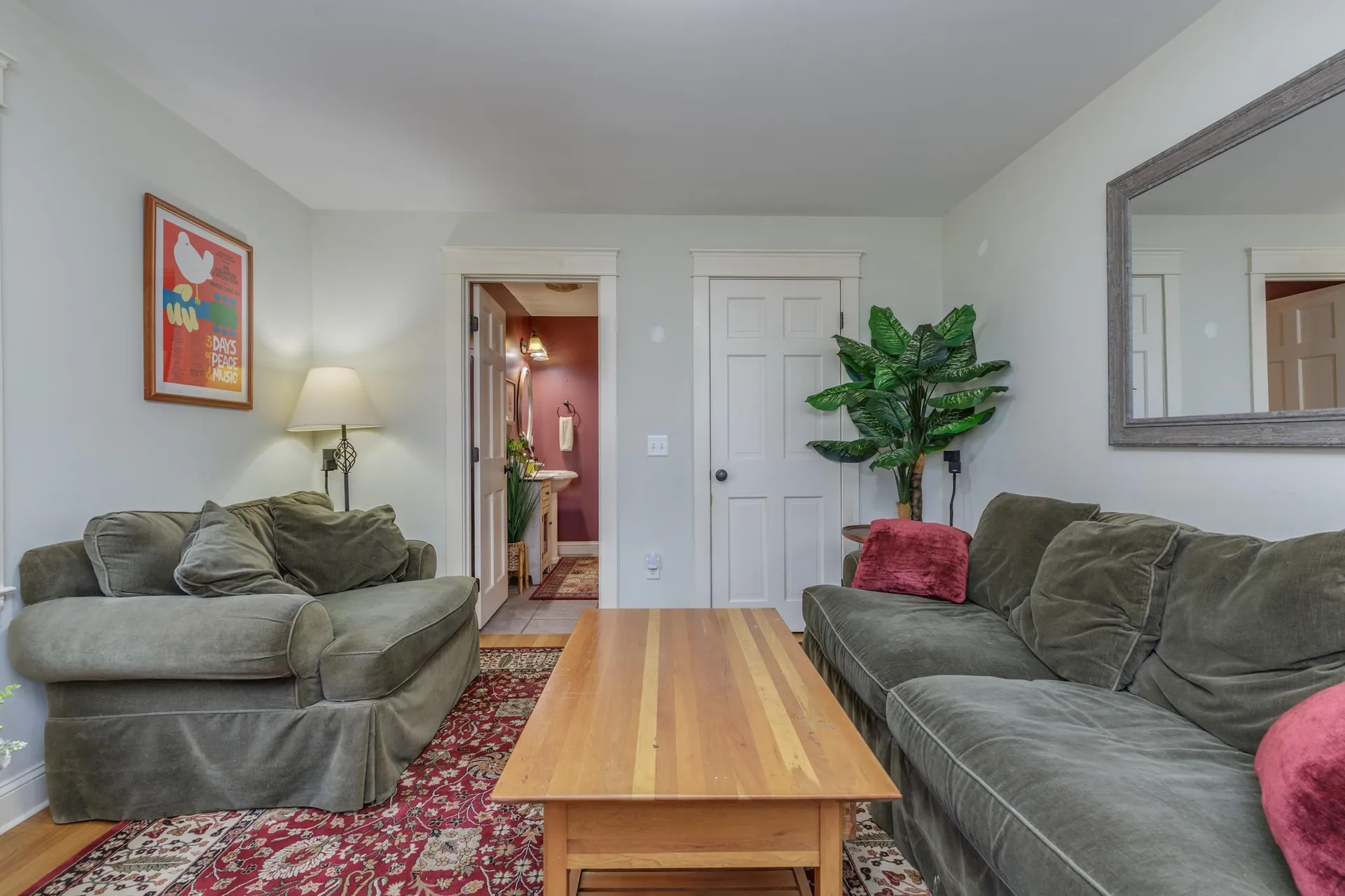 62 Elizabeth Lane Hopkinton NH 03229