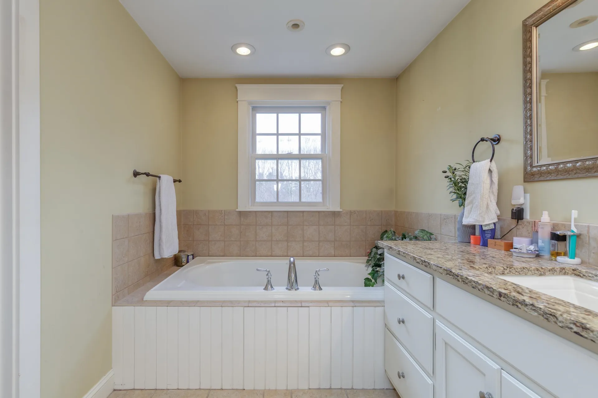 62 Elizabeth Lane Hopkinton NH 03229