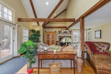 62 Elizabeth Lane Hopkinton NH 03229