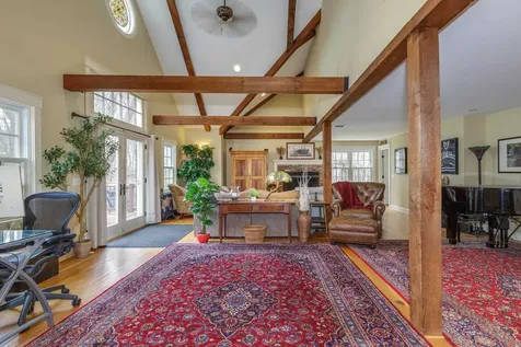 62 Elizabeth Lane Hopkinton NH 03229