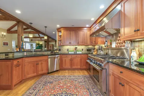 62 Elizabeth Lane Hopkinton NH 03229