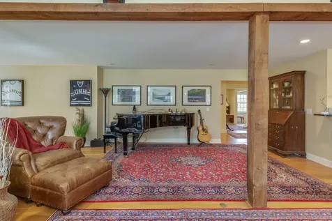 62 Elizabeth Lane Hopkinton NH 03229