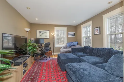 62 Elizabeth Lane Hopkinton NH 03229