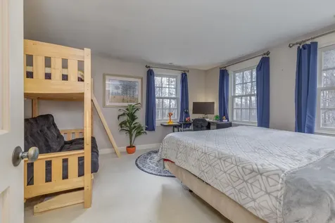 62 Elizabeth Lane Hopkinton NH 03229