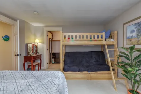 62 Elizabeth Lane Hopkinton NH 03229