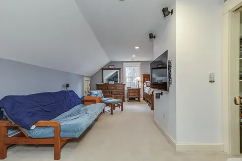 62 Elizabeth Lane Hopkinton NH 03229