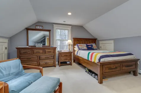 62 Elizabeth Lane Hopkinton NH 03229
