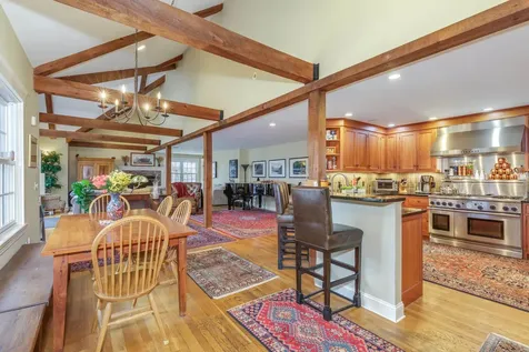 62 Elizabeth Lane Hopkinton NH 03229