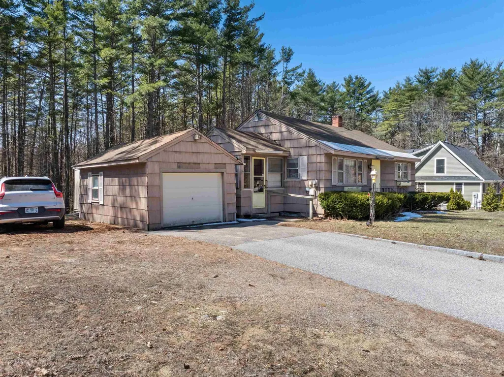 92 Gilmanton Road Belmont NH 03220