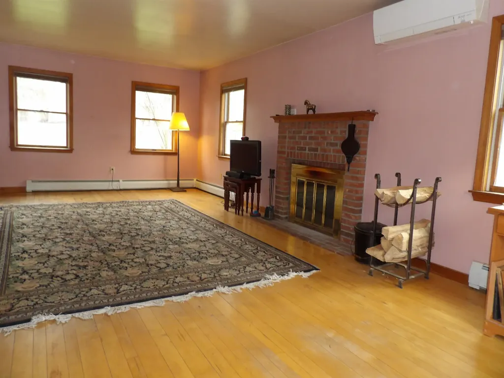 25 Laverne Drive Rutland City VT 05701