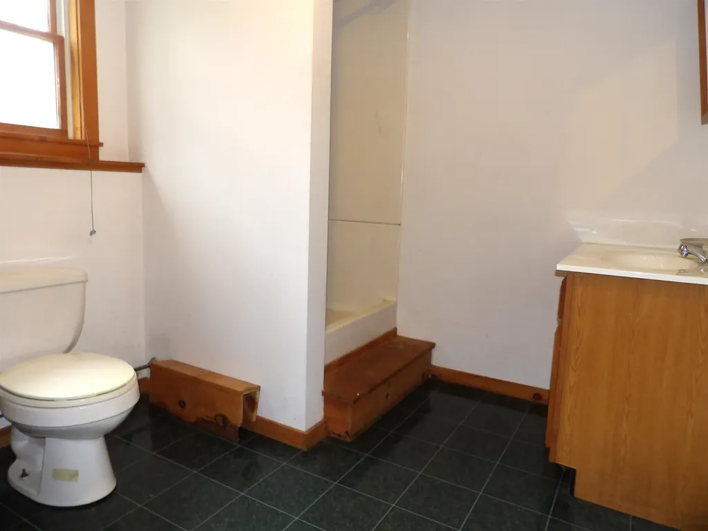 25 Laverne Drive Rutland City VT 05701