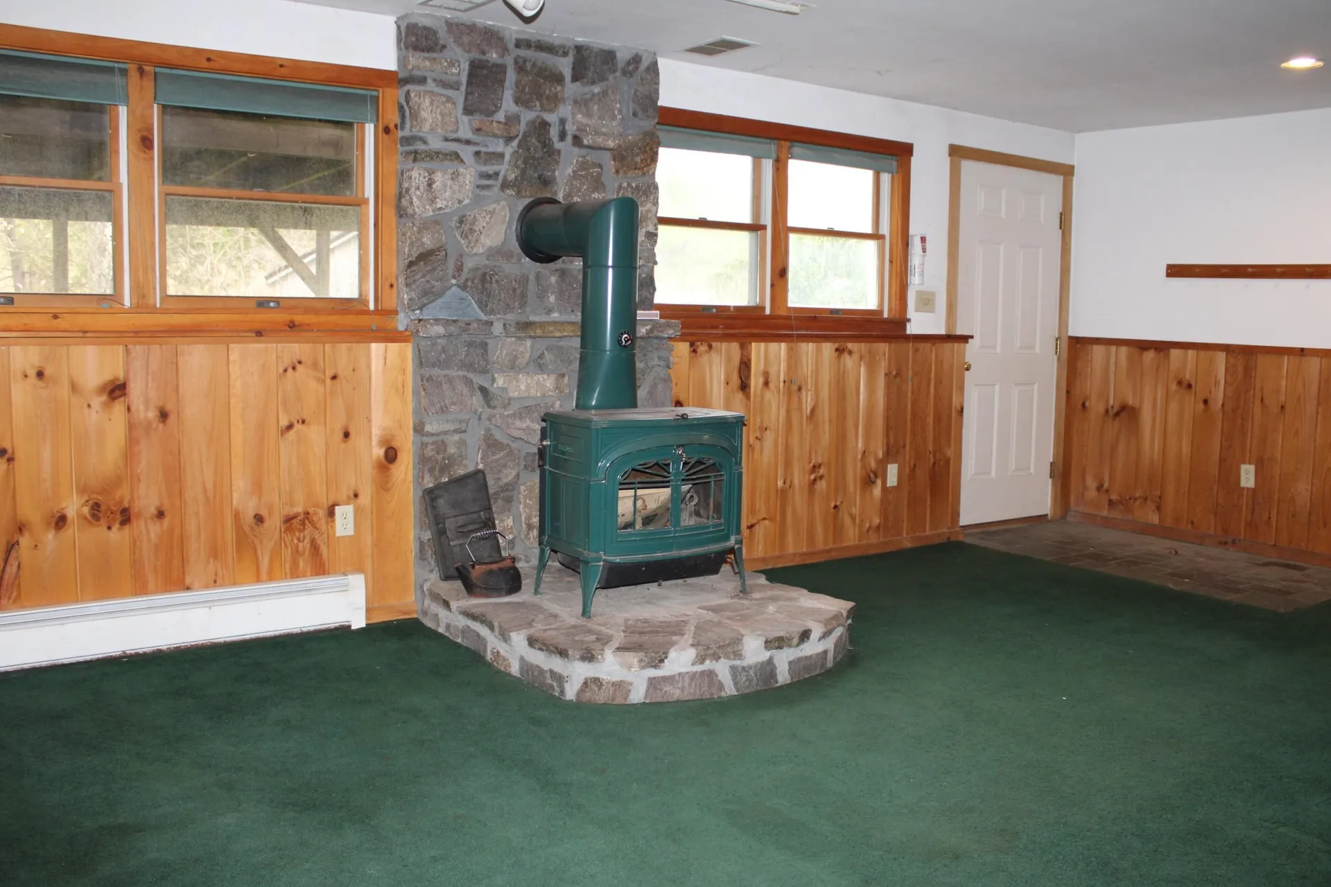 25 Laverne Drive Rutland City VT 05701
